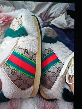 Gucci Beige Shearling Slippers with Red and Green Web Stripe